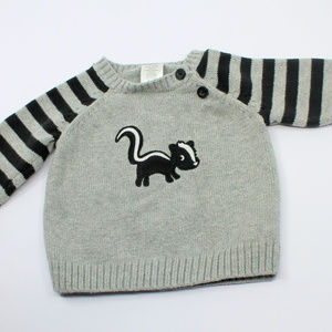 Gymboree boy skunk sweater 3 - 6 m black gray